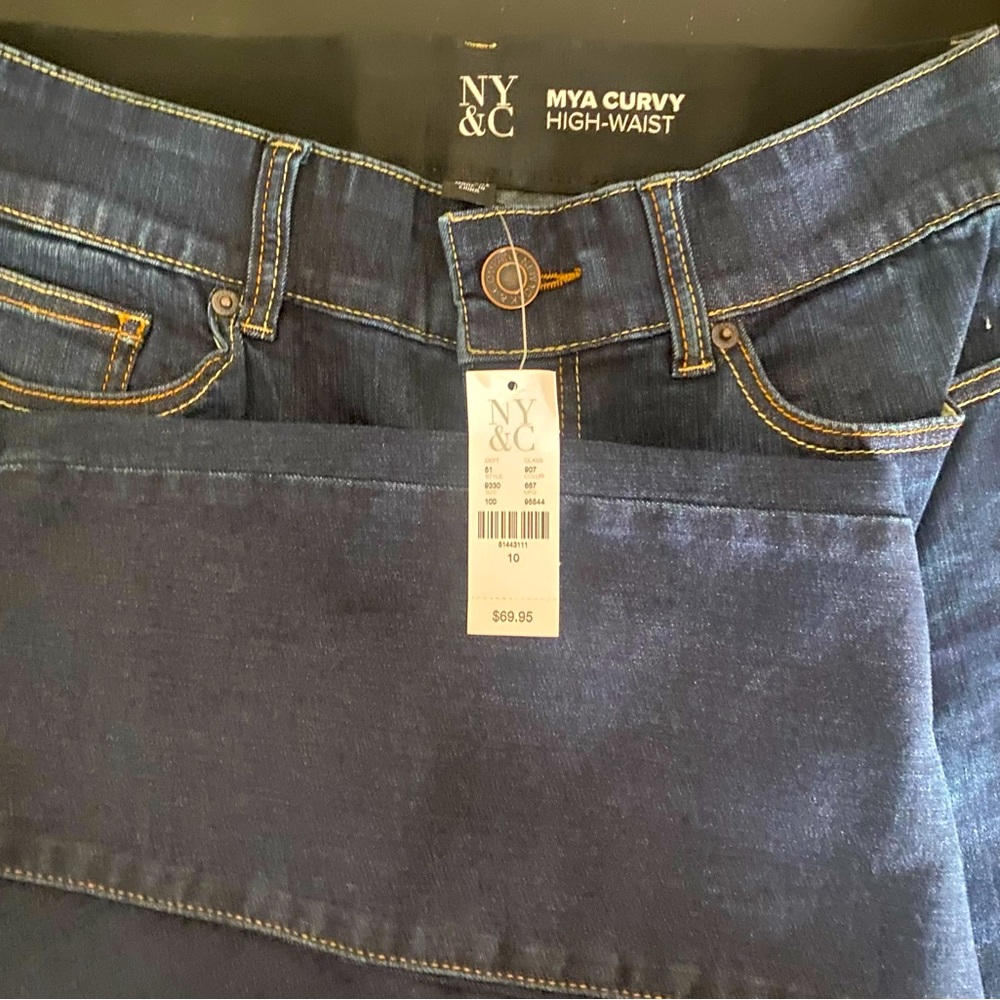 NWT - New York & Co, Mya Curvy Denim (Size 10)